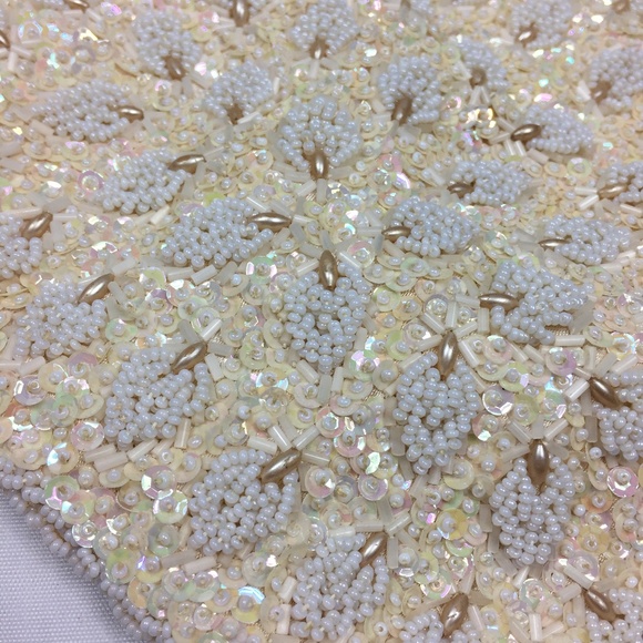 VINTAGE Handmade beaded clutch by The Broadway - Picture 8 of 8